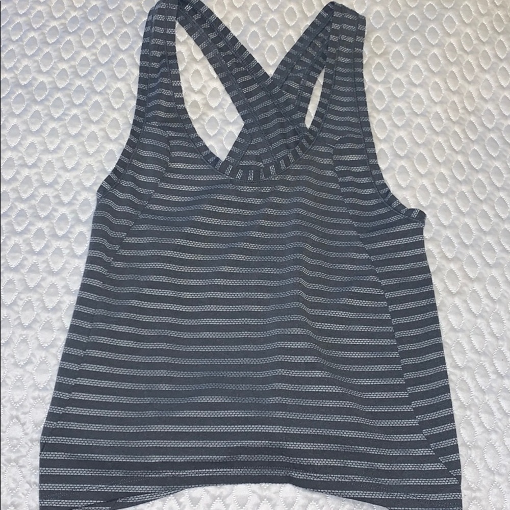 Zyia gray nimbus top size small